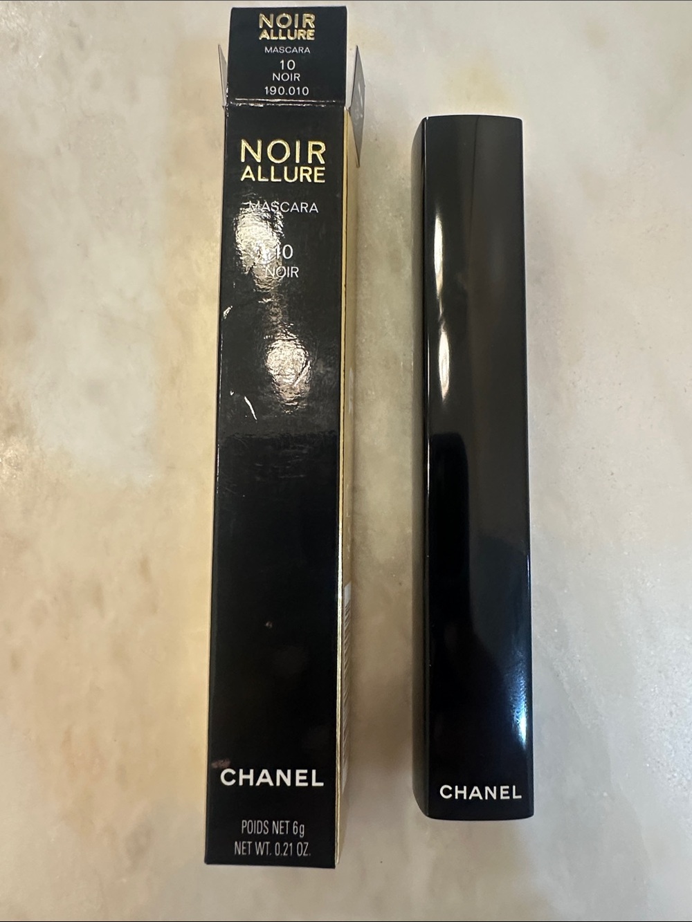 CHANEL Noir Allure Mascara 10 Noir — Black with Gold Accents